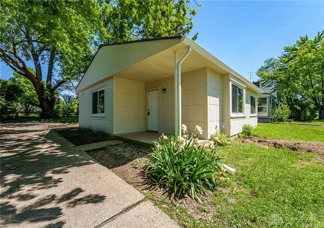 Homes for sale in Dayton, OH | 3007 Cornell Dr, Dayton, OH 45406 | MLS# 963609
