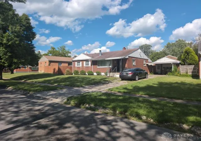 Homes for sale in Dayton, OH | 2436 Carnegie St, Dayton, OH 45406 | MLS# 963642