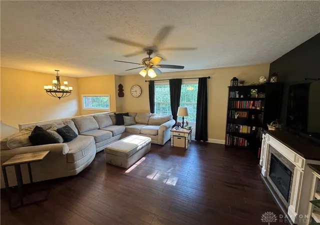 4th image of 588 Skodborg Dr, Eaton, OH 45320 | MLS# 963618