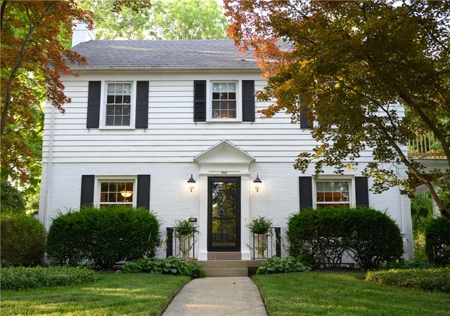 2nd image of 345 Dellwood Ave, Oakwood, OH 45419 | MLS# 963698