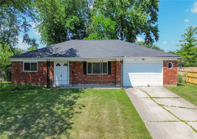 Homes for sale in Englewood, OH | 4615 Cutlass Dr, Englewood, OH 45322 | MLS# 963707