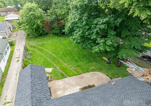 Homes for sale in Bellbrook, OH | 33-35 S Main St, Bellbrook, OH 45305 | MLS# 963717