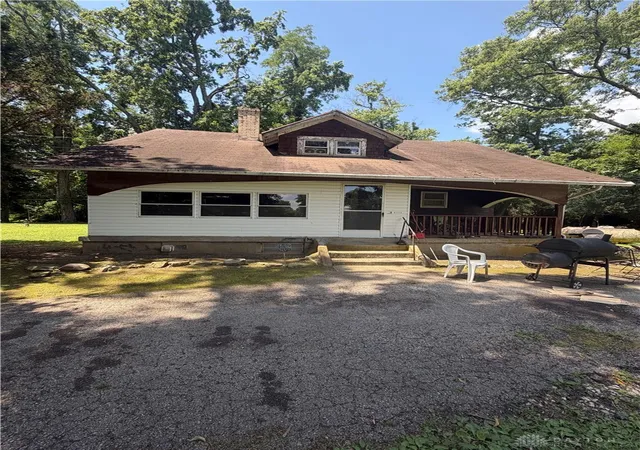 1st image of 6725 Dayton Liberty Rd, Dayton, OH 45417 | MLS# 963742