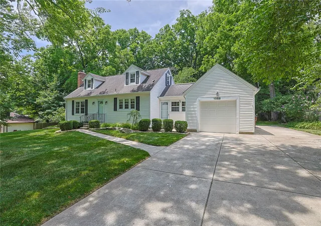 Homes for sale in Beavercreek, OH | 1089 Forest Dr, Beavercreek, OH 45434 | MLS# 963591