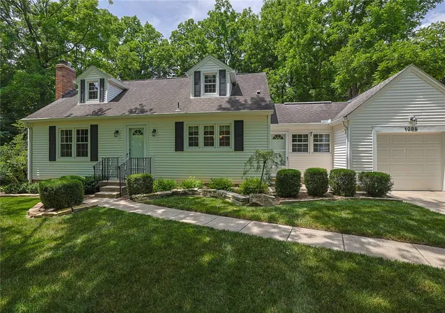 Homes for sale in Beavercreek, OH | 1089 Forest Dr, Beavercreek, OH 45434 | MLS# 963591