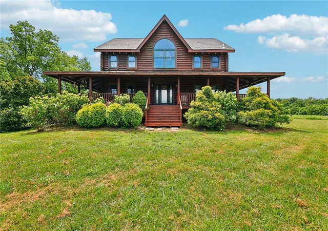 2nd image of 963 Pratt Rd, Blanchester, OH 45107 | MLS# 963780
