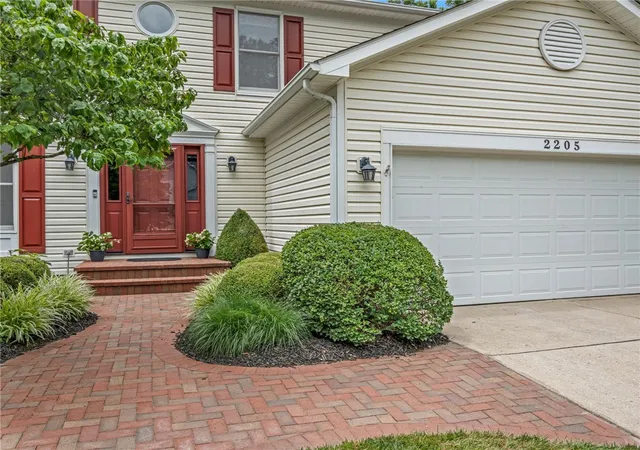 Homes for sale in Bellbrook, OH | 2205 Ivy Crest Dr, Bellbrook, OH 45305 | MLS# 963581