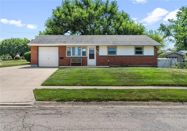 1st image of 906 Wagon Wheel Dr, Dayton, OH 45431 | MLS# 963640