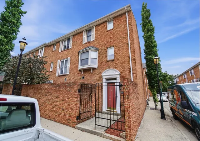 1st image of 100 Cooper Pl, Dayton, OH 45402 | MLS# 963535