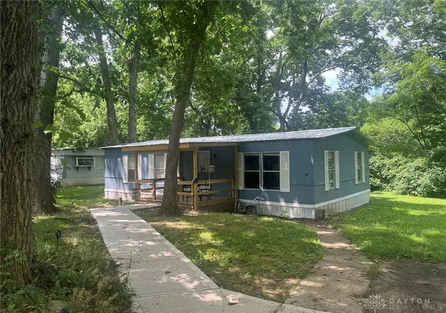 1st image of 57 Rochester Hill Dr, Hamilton, OH 45011 | MLS# 963828
