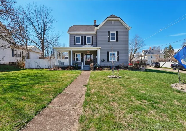 3rd image of 213 N Broadway St, Blanchester, OH 45107 | MLS# 963833