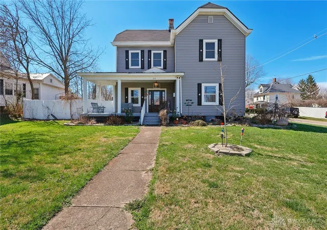4th image of 213 N Broadway St, Blanchester, OH 45107 | MLS# 963833
