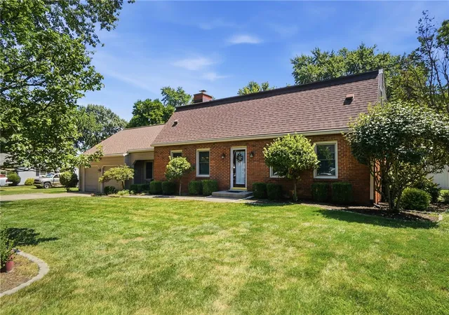 2nd image of 2221 Fiesta Dr, Troy, OH 45373 | MLS# 963764