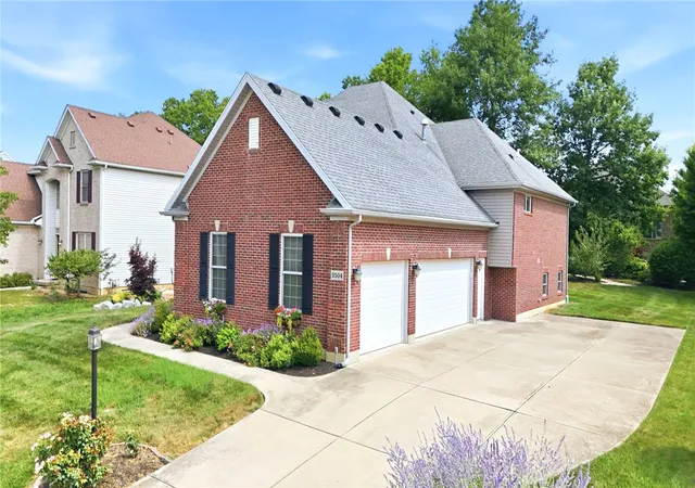 Photo 4 of Single family home for sale at 2504 Bexley Hl Pl, Xenia, OH 45385 | MLS# 963720 | Listing updated on 2026-08-29