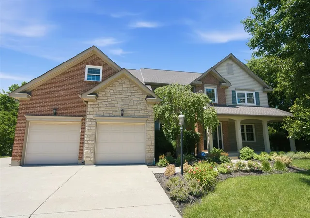 Photo 1 of Single family home for sale at 7661 Huntsman Ln, West Chester, OH 45069 | MLS# 963818 | Listing updated on 2026-07-12