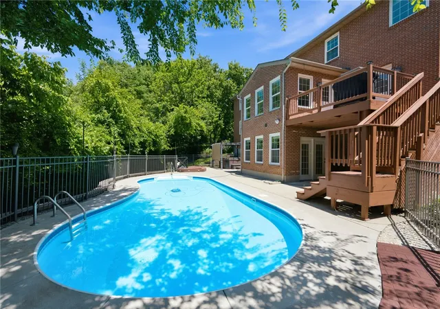 Photo 3 of Single family home for sale at 7661 Huntsman Ln, West Chester, OH 45069 | MLS# 963818 | Listing updated on 2026-07-12