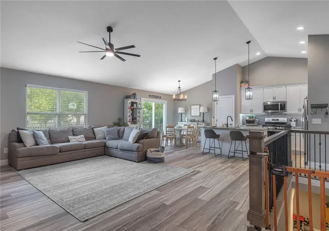 4th image of 35 Walnut Hills Ct, Germantown, OH 45327 | MLS# 962517