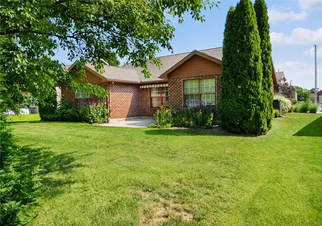 2nd image of 638 Willow Point Ct, Troy, OH 45373 | MLS# 963851