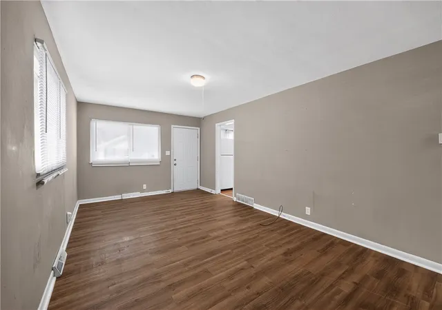 3rd image of 130 Fer Don Rd, Dayton, OH 45405 | MLS# 963152
