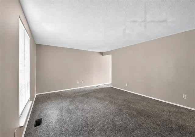 31st image of 8258 Ivy Glen Cir, Dayton, OH 45424 | MLS# 961022
