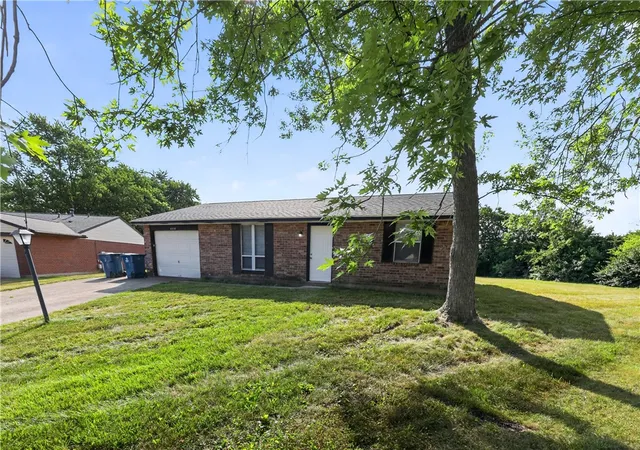 4th image of 8258 Ivy Glen Cir, Dayton, OH 45424 | MLS# 961022