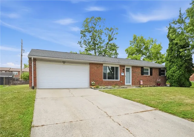 Homes for sale in Englewood, OH | 330 Westerly Hills Dr, Englewood, OH 45322 | MLS# 963772