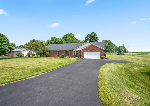 Photo 3 of Single family home for sale at 14991 Charm Hl Dr, Sidney, OH 45365 | MLS# 963604 | Listing updated on 2026-08-28