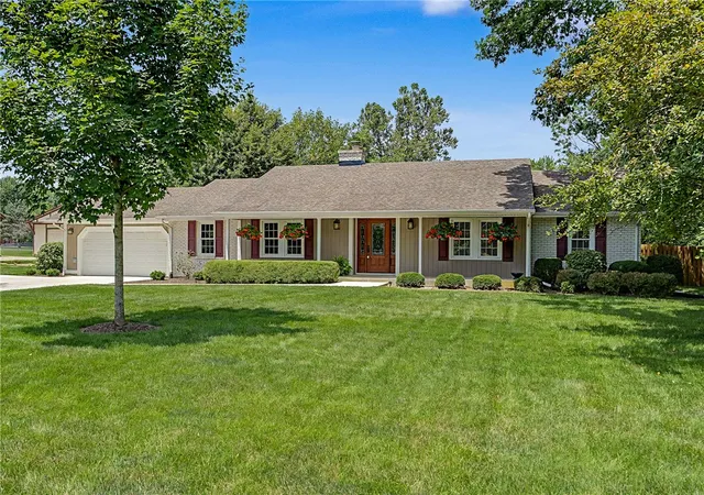 Photo 3 of Single family home for sale at 3842 Quailhollow Ct, Springfield, OH 45502 | MLS# 963938 | Listing updated on 2026-07-13