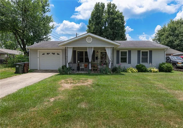 Homes for sale in Xenia, OH | 1658 Bowman Dr, Xenia, OH 45385 | MLS# 963473