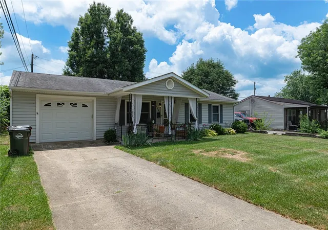 Homes for sale in Xenia, OH | 1658 Bowman Dr, Xenia, OH 45385 | MLS# 963473