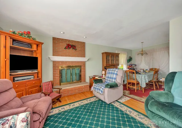 Photo 3 of Sale Pending at 6170 Fairfield Rd, Oxford, OH 45056 | MLS# 963945 | Listing updated on 2026-07-12