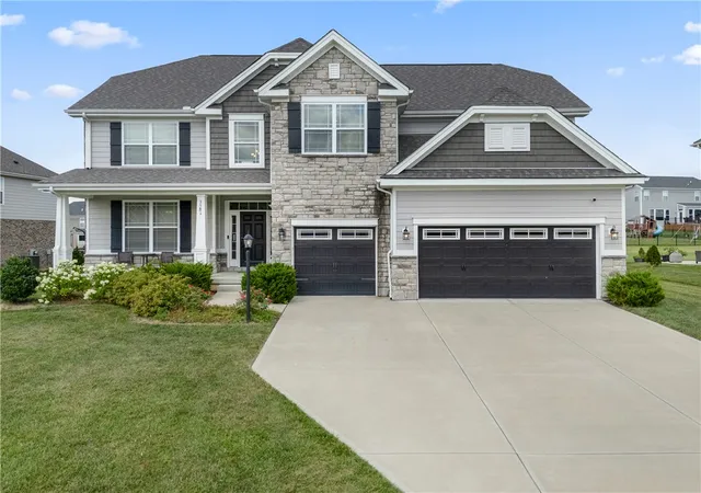 Photo 2 of Single family home for sale at 3581 Cypress Pointe Dr, Bellbrook, OH 45305 | MLS# 963964 | Listing updated on 2026-08-28