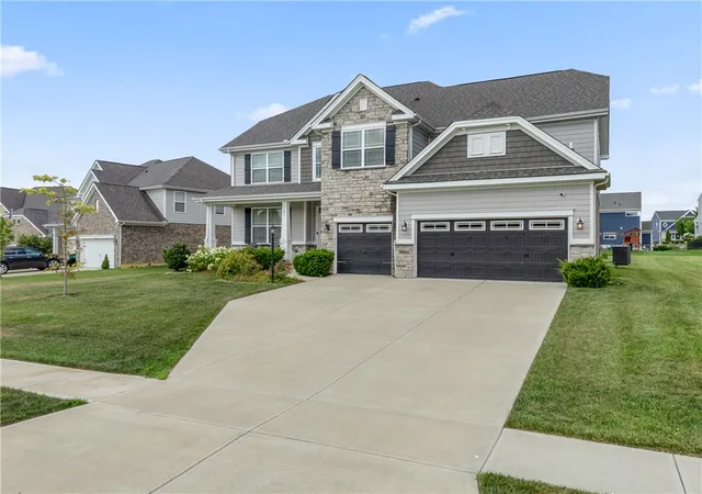 Photo 3 of Single family home for sale at 3581 Cypress Pointe Dr, Bellbrook, OH 45305 | MLS# 963964 | Listing updated on 2026-08-28