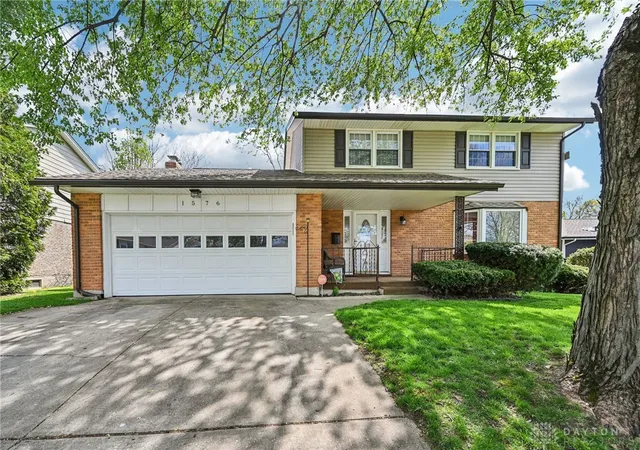 Photo 2 of Sale Pending at 1576 Burchwood, Fairborn, OH 45324 | MLS# 963971 | Listing updated on 2026-08-28