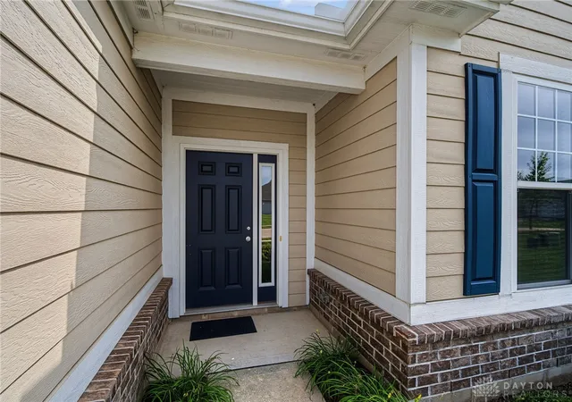 3rd image of 961 Reeder Cir, Washington Twp, OH 45458 | MLS# 963689