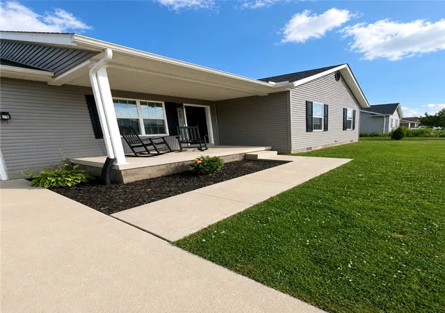 3rd image of 764 Oakdale Dr, Jamestown Vlg, OH 45335 | MLS# 963433