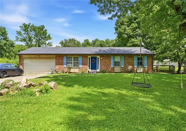1st image of 4720 Elk Creek Rd, Middletown, OH 45042 | MLS# 964038