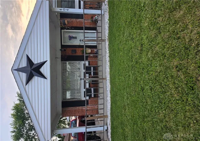 Homes for sale in Piqua, OH | 404 Pinewood Ave, Piqua, OH 45356 | MLS# 964049