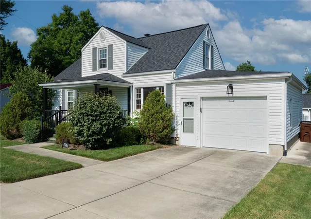 Photo 3 of Single family home for sale at 1581 Stewart Blvd, Fairborn, OH 45324 | MLS# 961888 | Listing updated on 2026-07-13