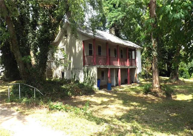Photo 3 of Single family home for sale at 690 Cosler Dr, Dayton, OH 45403 | MLS# 964081 | Listing updated on 2026-07-17