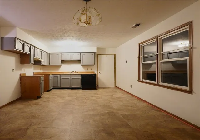 Photo 3 of Single family home for sale at 1705 Dover Ave, Piqua, OH 45356 | MLS# 964097 | Listing updated on 2026-10-02