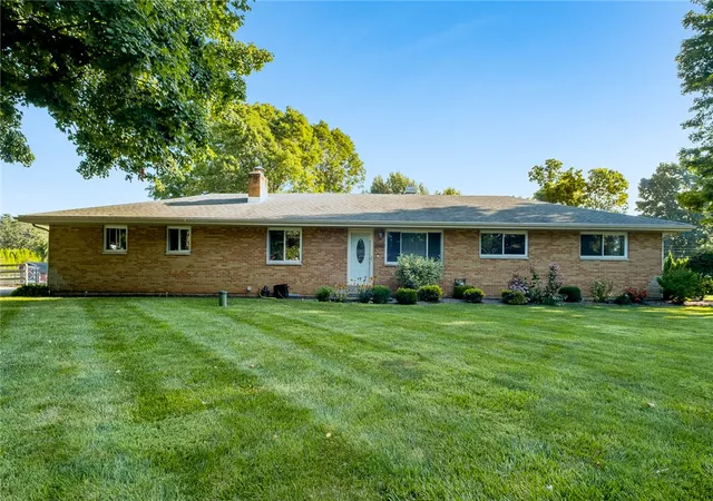 Homes for sale in Beavercreek, OH | 3436 Greer Dr, Beavercreek, OH 45430 | MLS# 964093