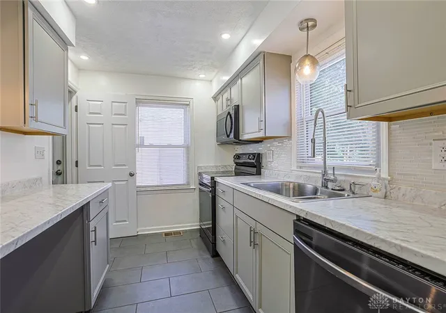 Photo 2 of Sale Pending at 2245 Arlene Ave, Dayton, OH 45406 | MLS# 962141 | Listing updated on 2026-07-16
