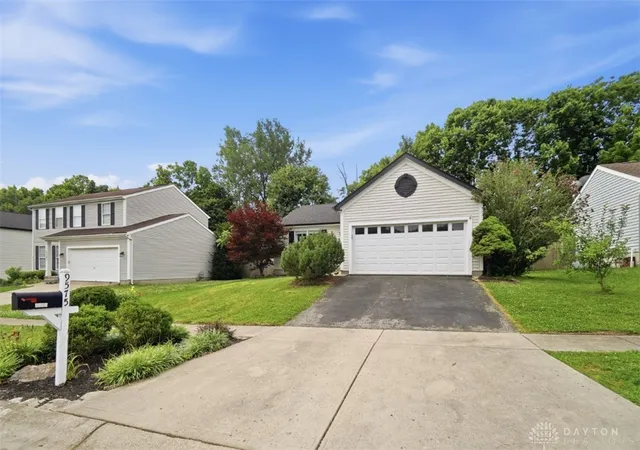 Photo 3 of Sale Pending at 9575 Deer Trak Rd, West Chester, OH 45069 | MLS# 964163 | Listing updated on 2026-07-21