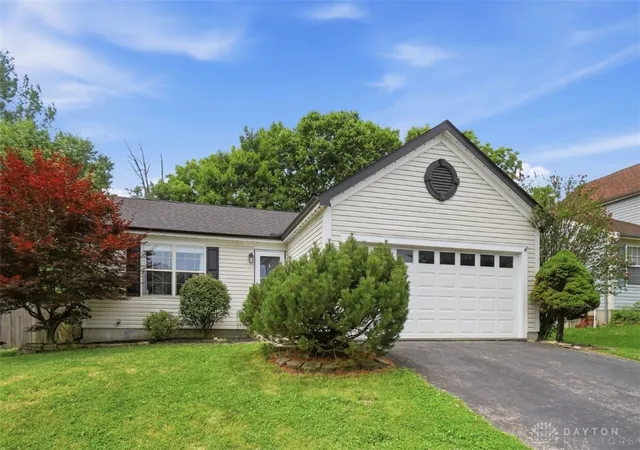 Photo 3 of Sale Pending at 9575 Deer Trak Rd, West Chester, OH 45069 | MLS# 964163 | Listing updated on 2026-07-21