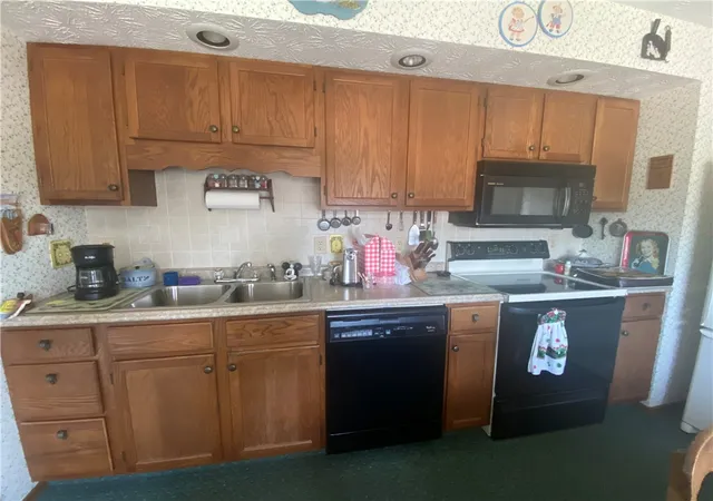 Homes for sale in Piqua, OH | 1900 Wilshire Dr, Piqua, OH 45356 | MLS# 964166