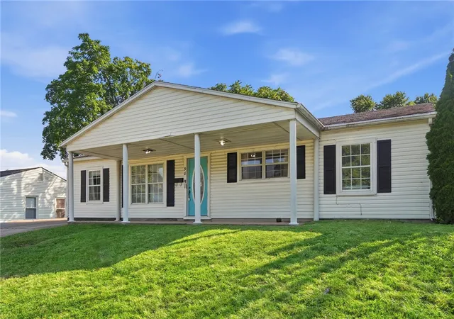 3rd image of 98 Millard Dr, Franklin, OH 45005 | MLS# 964142