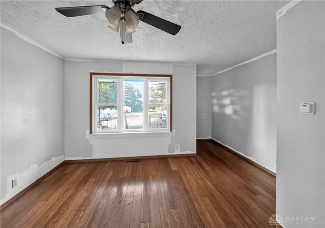 4th image of 320 Muntz St, Hillsboro, OH 45133 | MLS# 964194