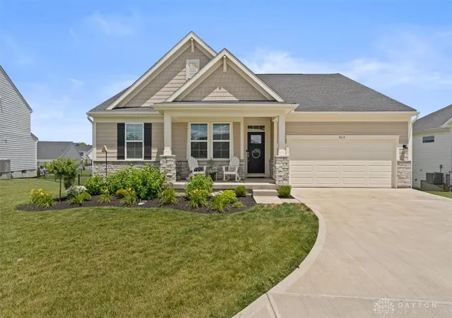 Homes for sale in Bellbrook, OH | 3613 Persimmon Ridge Pl, Bellbrook, OH 45305 | MLS# 964203