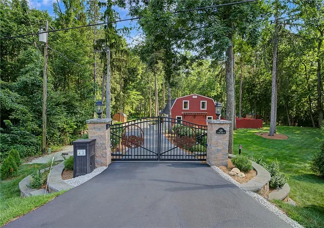 4th image of 439 E Route 73 Dr, Clearcreek Twp, OH 45066 | MLS# 964147